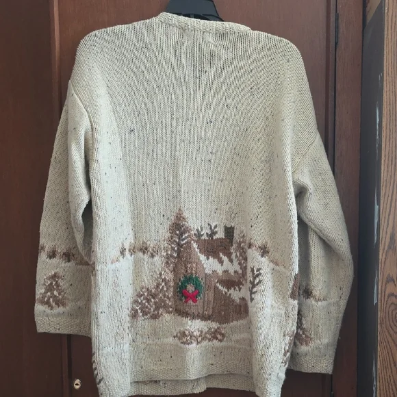 Norther Isles Hand Knitted Cozy Holiday Cardigan with Village Scene Sz M - Picture 12 of 15
